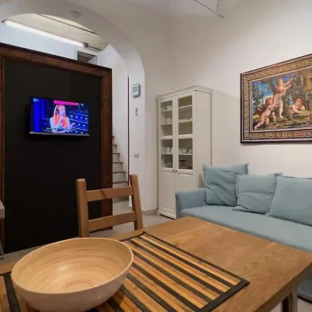 Tamo Navona Apartman *